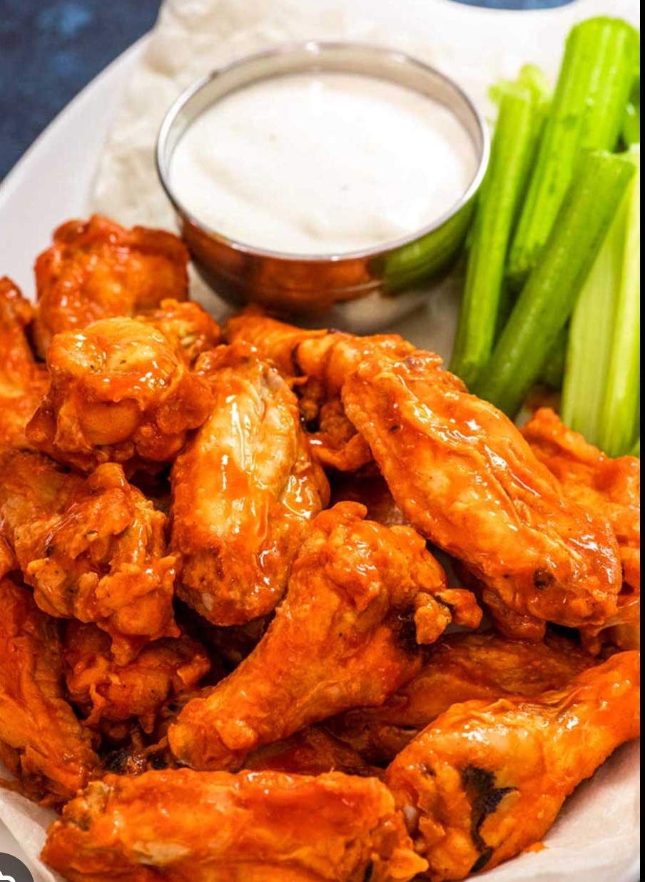 Holly Wings Shack Main_1748369110.jpg